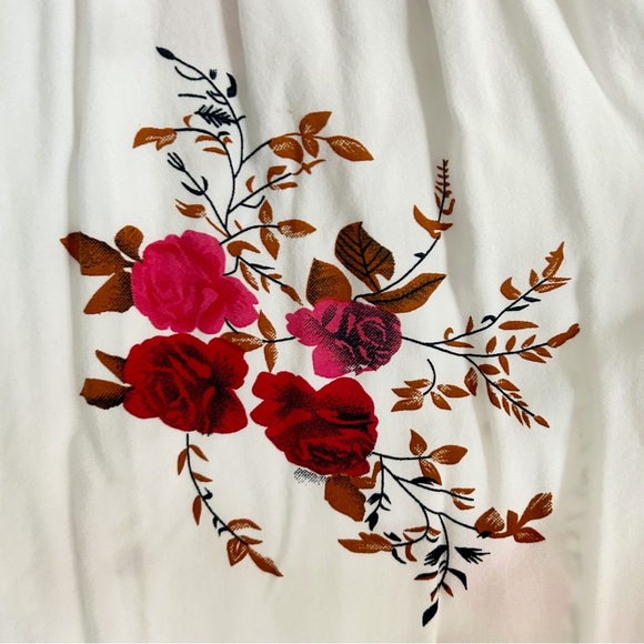 Lovely Floral Sundress White with Red Roses Cutout Neckline Tie Back Flowers Zip - Picture 11 of 13